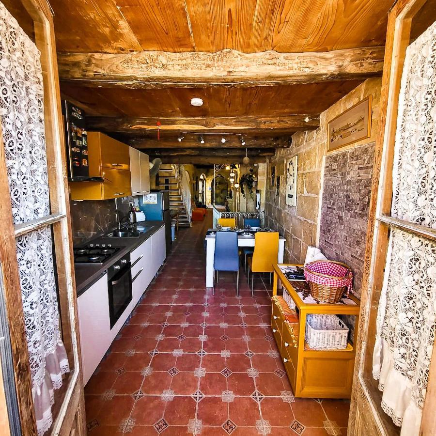 Вилла 1500 Little Pink House In Kalkara Creek Экстерьер фото