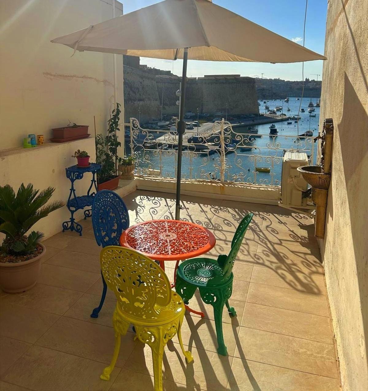Вилла 1500 Little Pink House In Kalkara Creek Экстерьер фото